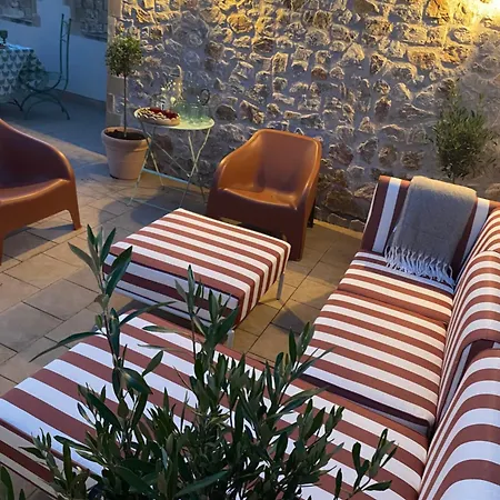 Luxury De Chateau Mirabel - Latour - With Saltwater Swimming Pool And Ac * Puylaurens