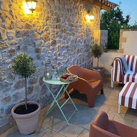 Luxury De Chateau Mirabel - Latour - With Saltwater Swimming Pool And Ac *